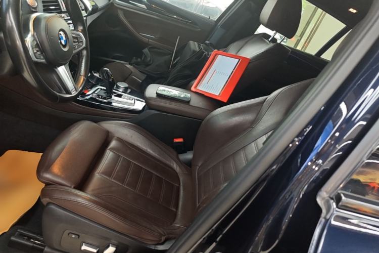 Used BMW X4 2019 xDrive25i M Sport Package Left Front Seat