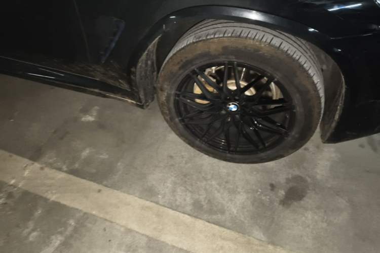 Used BMW X4 2019 xDrive25i M Sport Package Right Front Wheel Hub