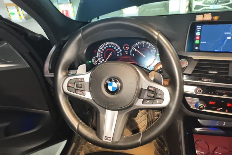 Used BMW X4 2019 xDrive25i M Sport Package Steering Wheel