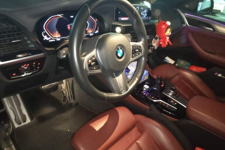 Used BMW X4 2019 xDrive30i M Sport Package Steering Wheel