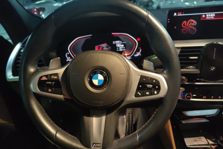Used BMW X4 2019 xDrive25i M Sport Package Steering Wheel