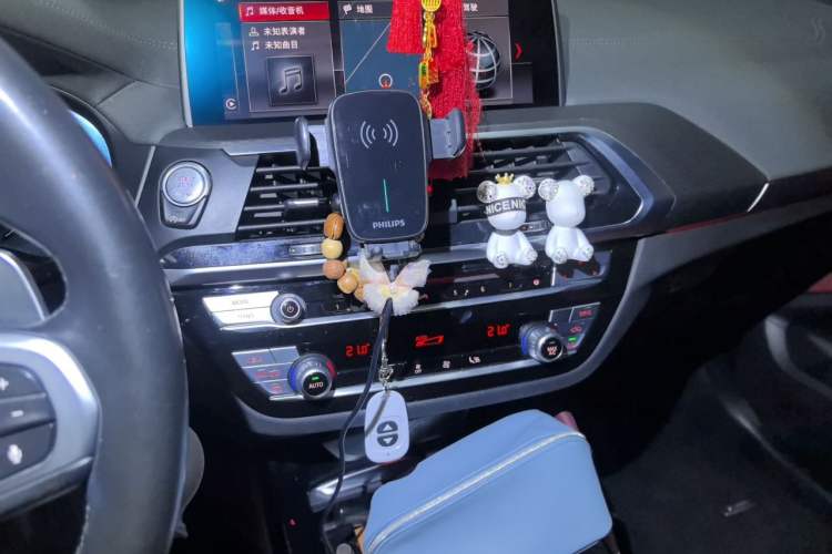 Used BMW X4 2019 xDrive25i M Sport Package Audio And AC Panel