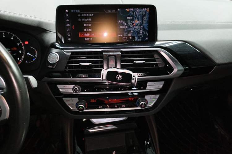 Used BMW X4 2019 xDrive25i M Sport Package Audio And AC Panel