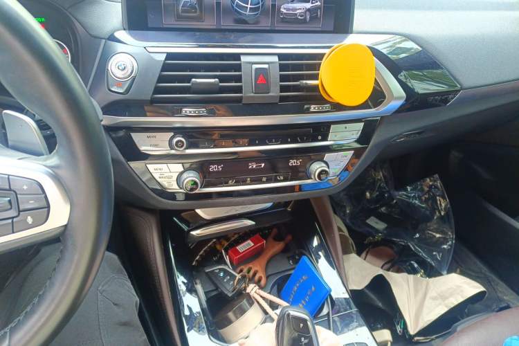 Used BMW X4 2019 xDrive25i M Sport Package Audio And AC Panel