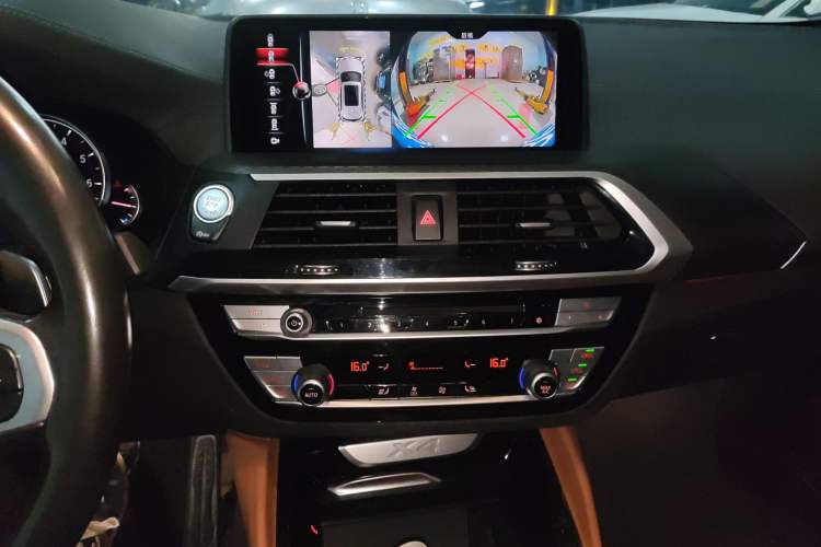 Used BMW X4 2019 xDrive25i M Sport Package Audio And AC Panel