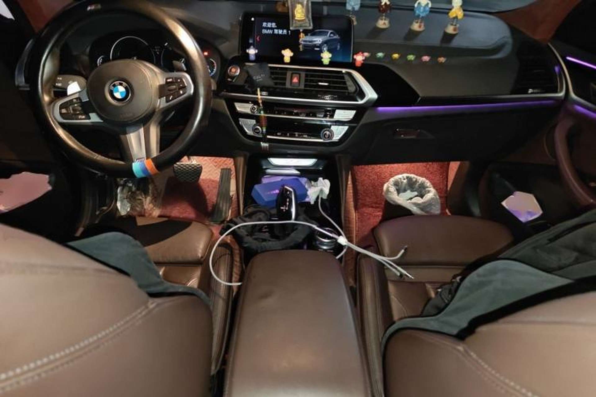 Used BMW X4 2019 xDrive25i M Sport Package Center Console