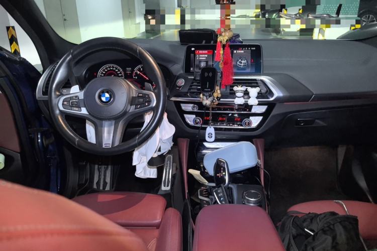 Used BMW X4 2019 xDrive25i M Sport Package Center Console