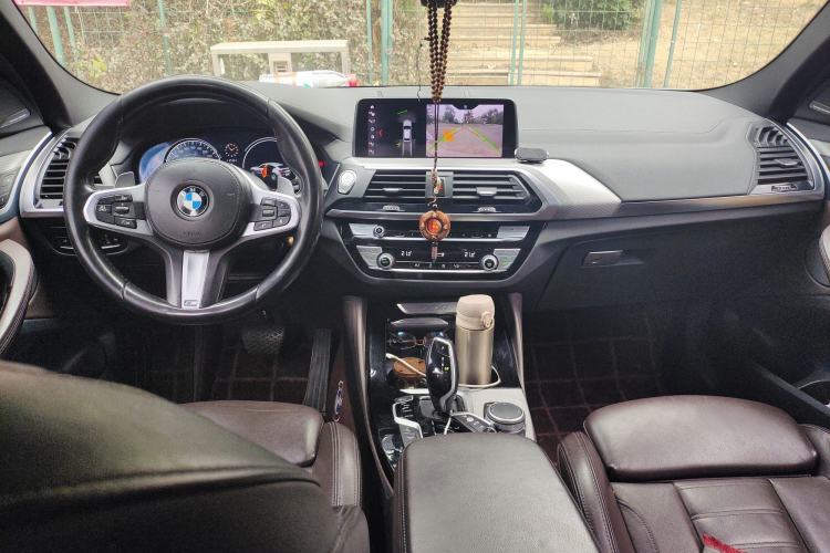 Used BMW X4 2019 xDrive30i M Sport Package Center Console