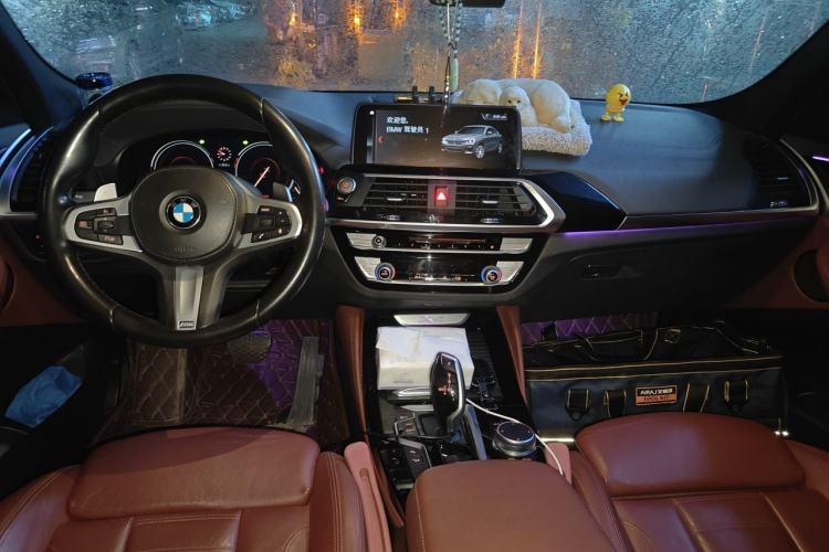 Used BMW X4 2019 xDrive25i M Sport Package Center Console