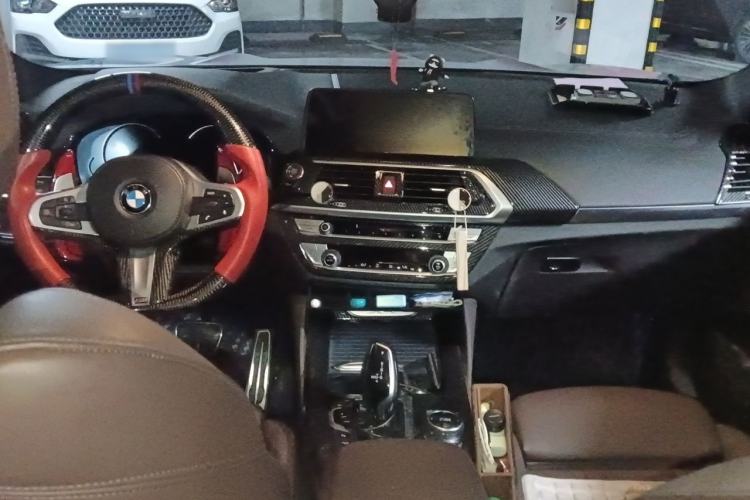 Used BMW X4 2019 xDrive25i M Sport Package Center Console