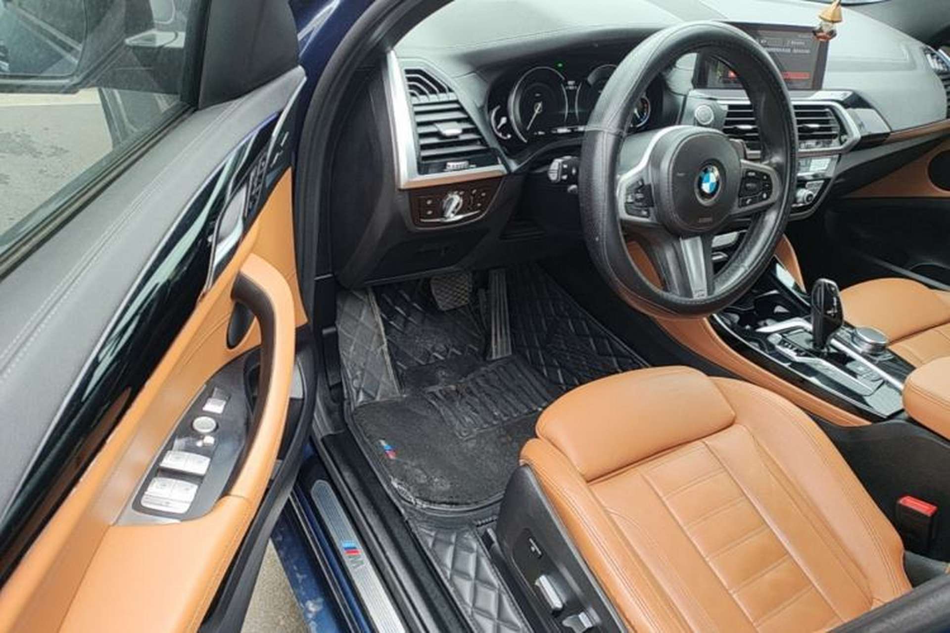 Used BMW X4 2019 xDrive25i M Sport Package Driver Seat