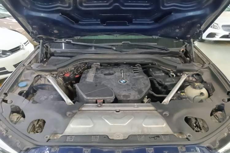 Used BMW X4 2019 xDrive25i M Sport Package Engine Bay