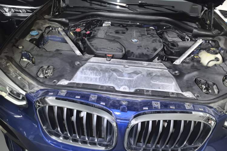 Used BMW X4 2019 xDrive25i M Sport Package Engine Bay