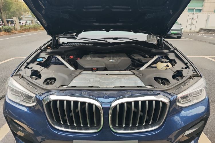 Used BMW X4 2019 xDrive25i M Sport Package Engine Bay