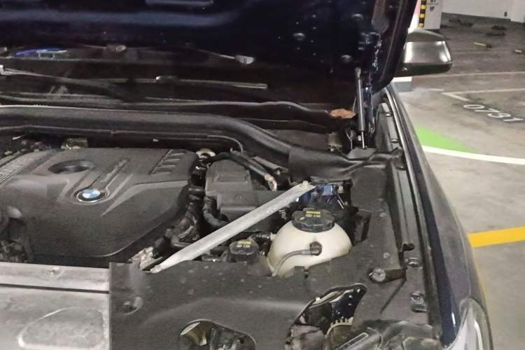 Used BMW X4 2019 xDrive25i M Sport Package Engine Bay Left