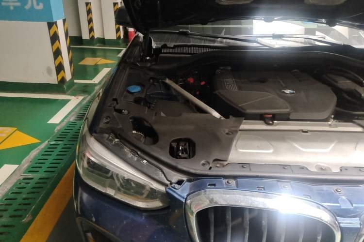 Used BMW X4 2019 xDrive30i M Sport Package Engine Bay Right
