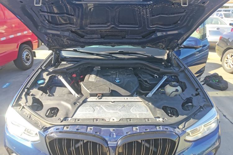 Used BMW X4 2019 xDrive25i M Sport Package Engine Bay