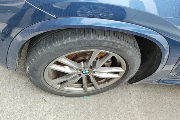 Used BMW X4 2019 xDrive25i M Sport Package Exterior 4