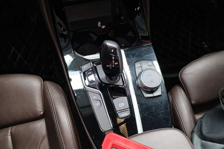 Used BMW X4 2019 xDrive25i M Sport Package Gear Lever