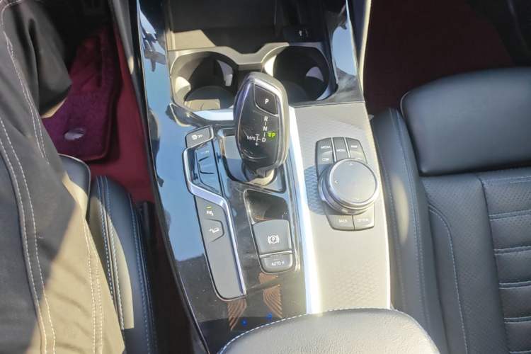Used BMW X4 2019 xDrive25i M Sport Package Gear Lever