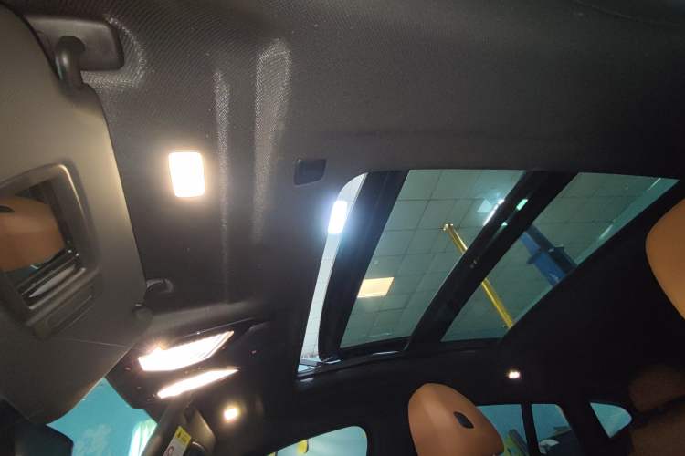 Used BMW X4 2019 xDrive25i M Sport Package Headliner
