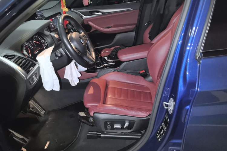 Used BMW X4 2019 xDrive25i M Sport Package Left Front Seat