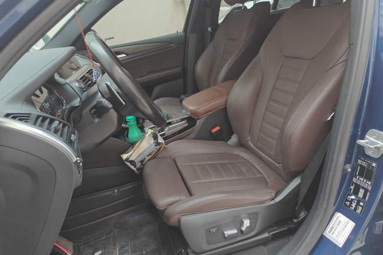 Used BMW X4 2019 xDrive25i M Sport Package Left Front Seat