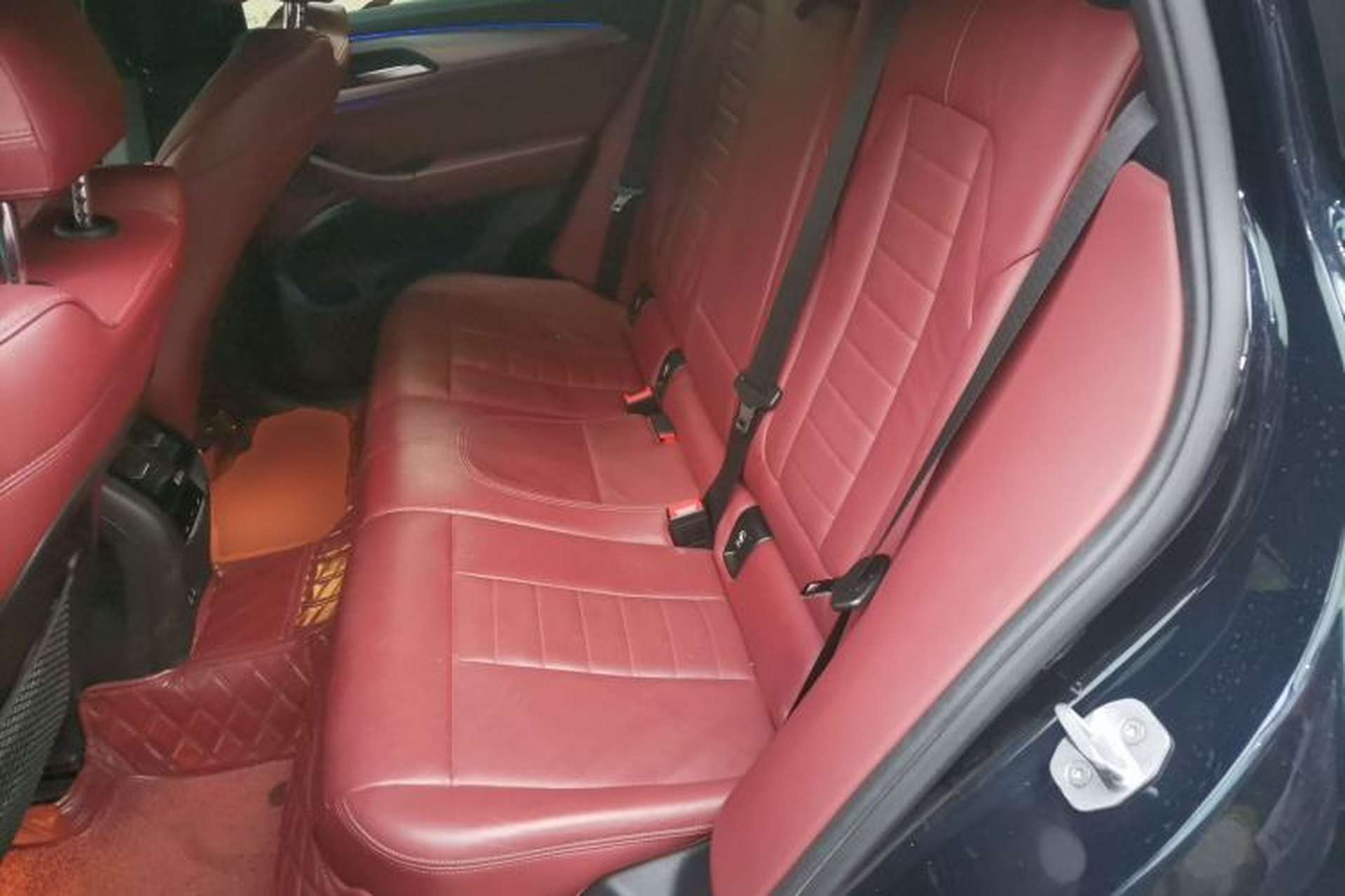 Used BMW X4 2019 xDrive25i M Sport Package Left Rear Seat