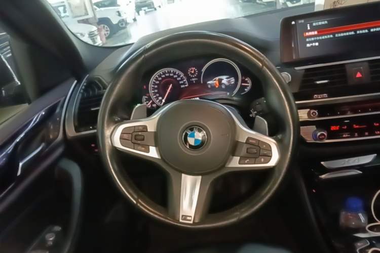 Used BMW X4 2019 xDrive25i M Sport Package Steering Wheel