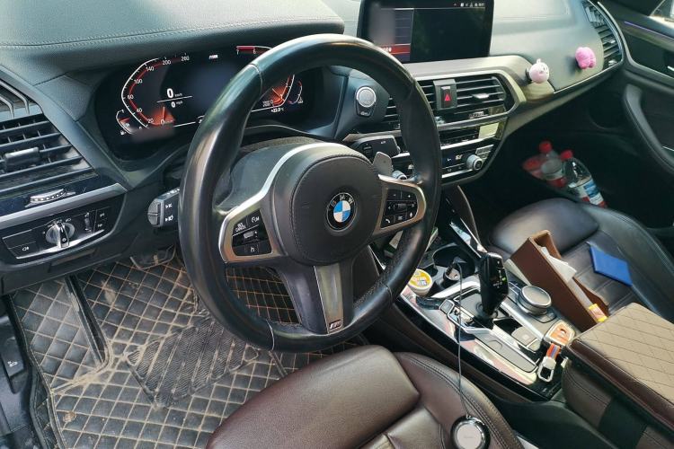 Used BMW X4 2019 xDrive25i M Sport Package Steering Wheel