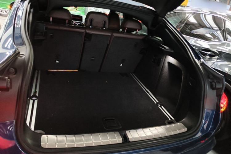 Used BMW X4 2019 xDrive25i M Sport Package Trunk