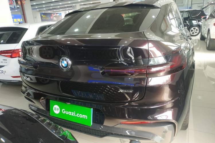 Used BMW X4 2019 xDrive25i M Sport Package Exterior 4