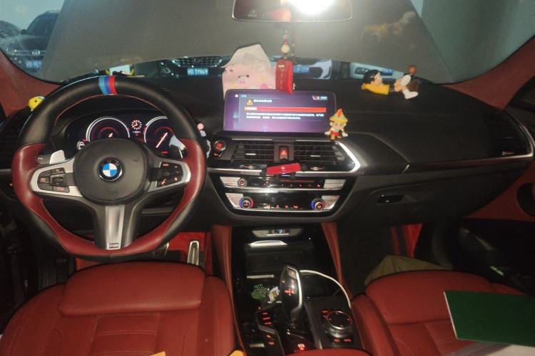 Used BMW X4 2019 xDrive25i M Sport Package Center Console