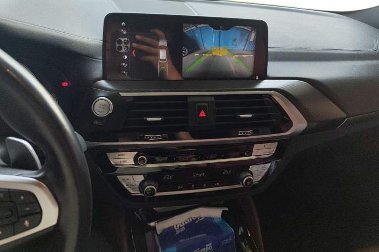 Used BMW X4 2019 xDrive25i M Sport Package Audio And AC Panel