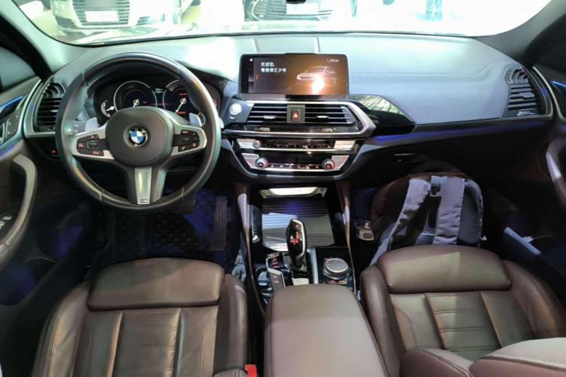 Used BMW X4 2019 xDrive25i M Sport Package Center Console