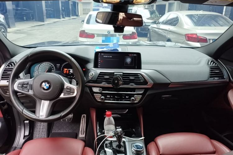 Used BMW X4 2019 xDrive25i M Sport Package Center Console