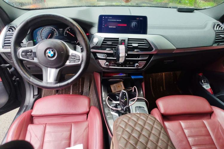 Used BMW X4 2019 xDrive30i M Sport Package Center Console