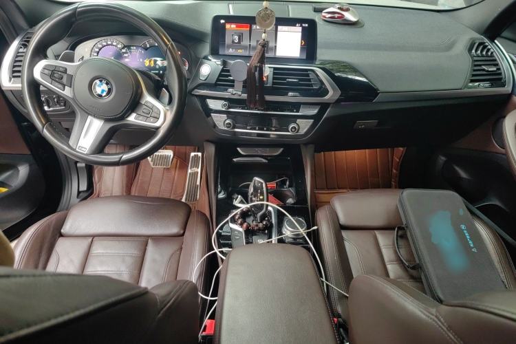 Used BMW X4 2019 xDrive25i M Sport Package Center Console
