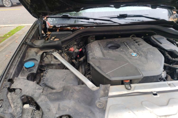 Used BMW X4 2019 xDrive30i M Sport Package Engine Bay Right