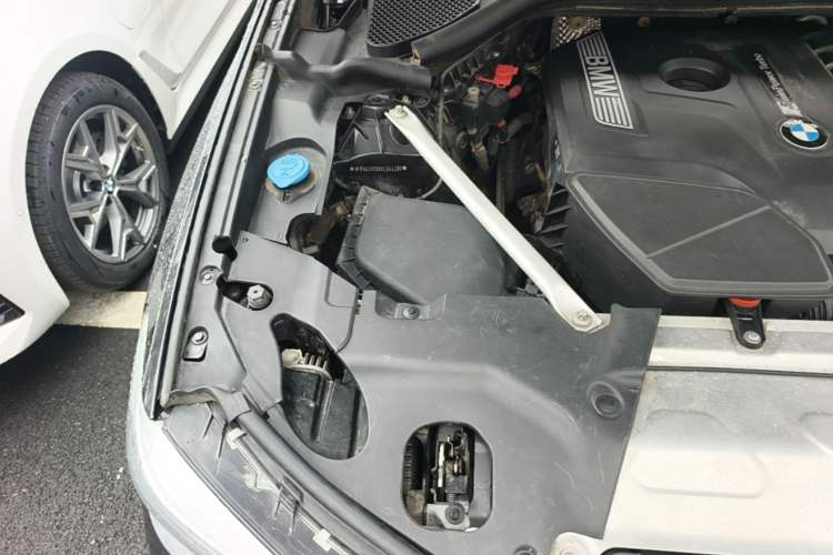 Used BMW X4 2019 xDrive25i M Sport Package Engine Bay Right