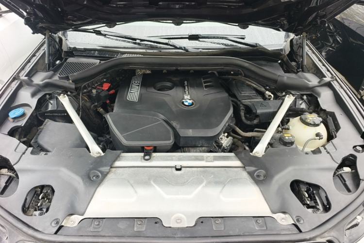 Used BMW X4 2019 xDrive25i M Sport Package Engine Bay