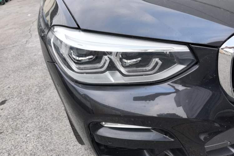 Used BMW X4 2019 xDrive25i M Sport Package Exterior 6