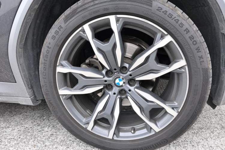 Used BMW X4 2019 xDrive25i M Sport Package Exterior 7