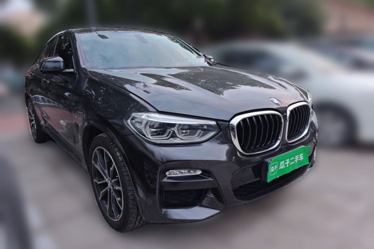 Used BMW X4 2019 xDrive30i M Sport Package Front Right 45 Deg