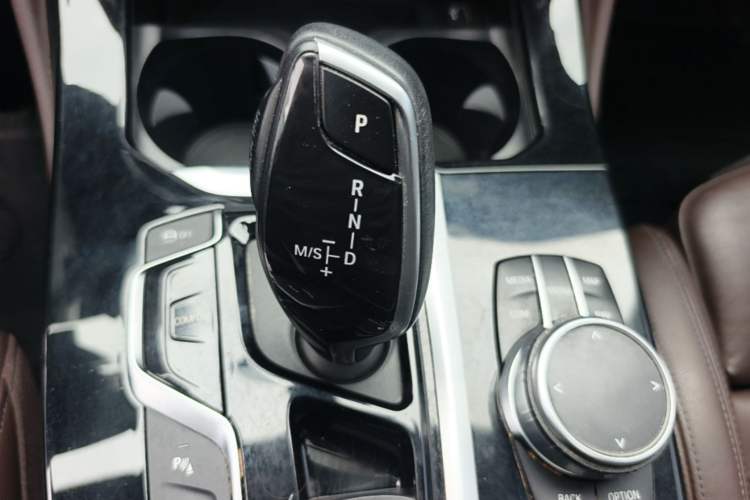 Used BMW X4 2019 xDrive25i M Sport Package Gear Lever