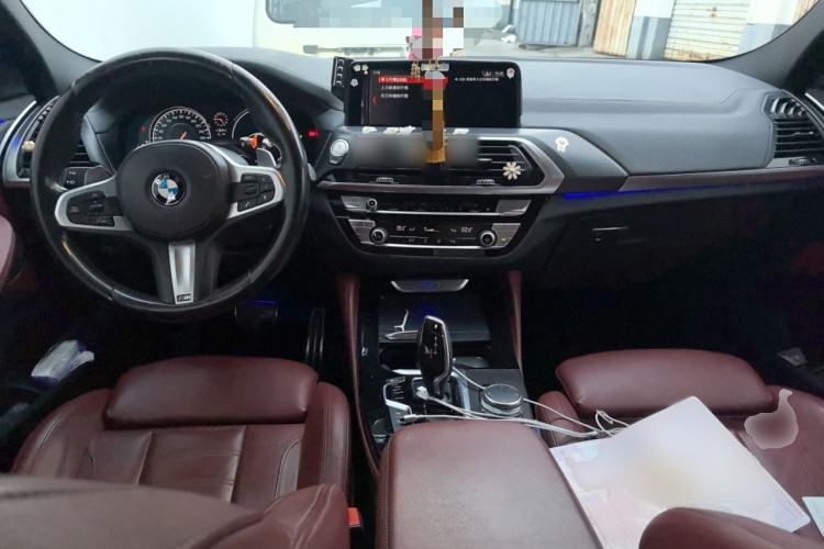 Used BMW X4 2019 xDrive25i M Sport Package Interior 2