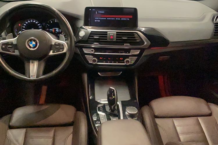 Used BMW X4 2019 xDrive25i M Sport Package Interior 3