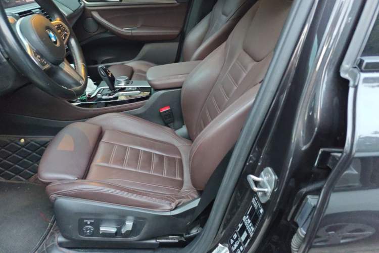 Used BMW X4 2019 xDrive30i M Sport Package Left Front Seat