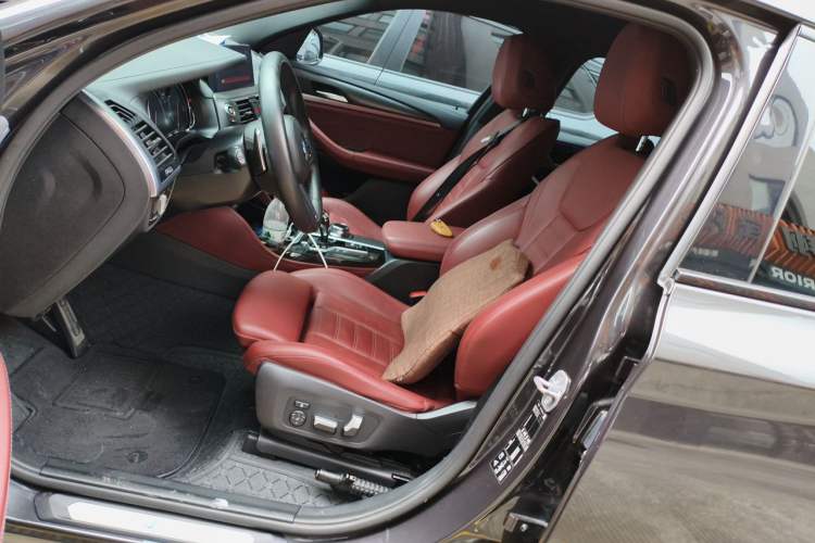 Used BMW X4 2019 xDrive25i M Sport Package Left Front Seat