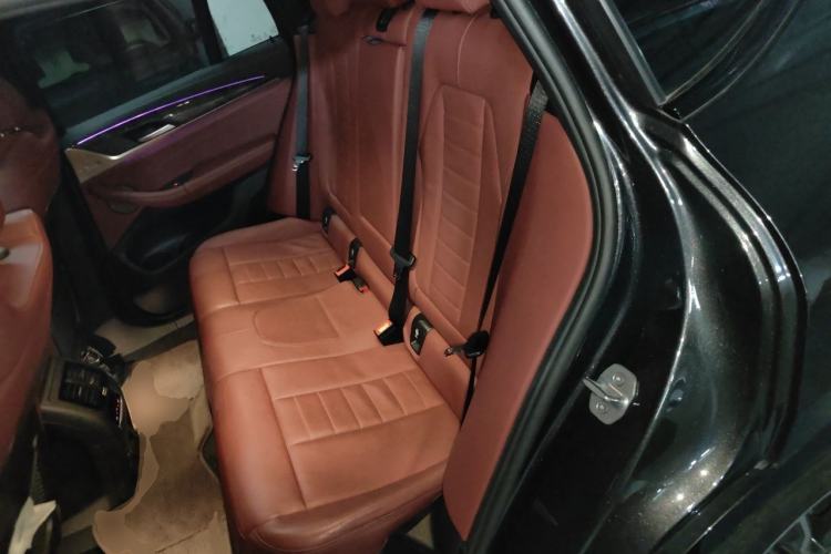 Used BMW X4 2019 xDrive25i M Sport Package Left Rear Seat